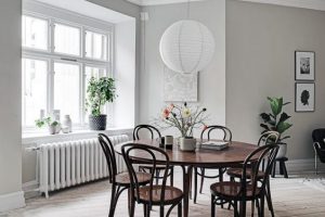 arredamento classico e grigio chiaro