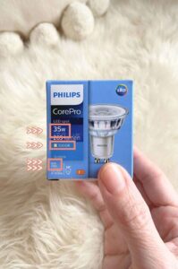 scatola-lampadina-philips-35w-gu10