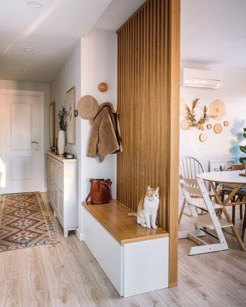 ingresso-listelli-in-legno-1